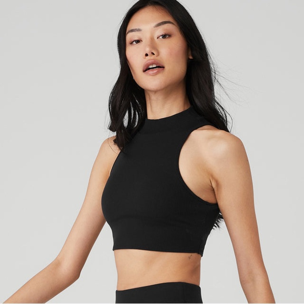 Alo Yoga Goddess Ribbed Cropped High Neck Tank in Black size Medium
